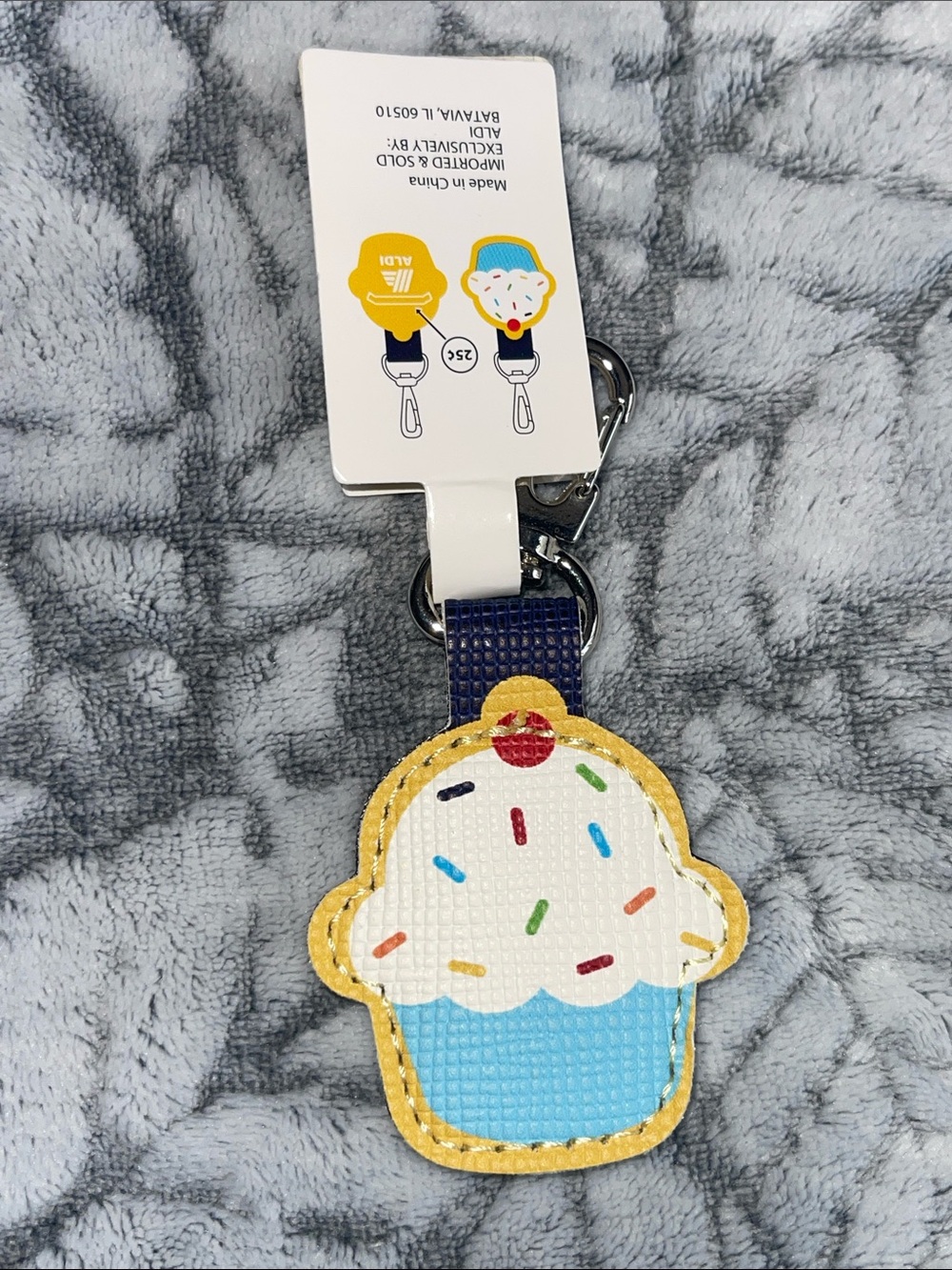 ALDI Quarter Keeper Cupcake Key Fob Key-Chain NEW!